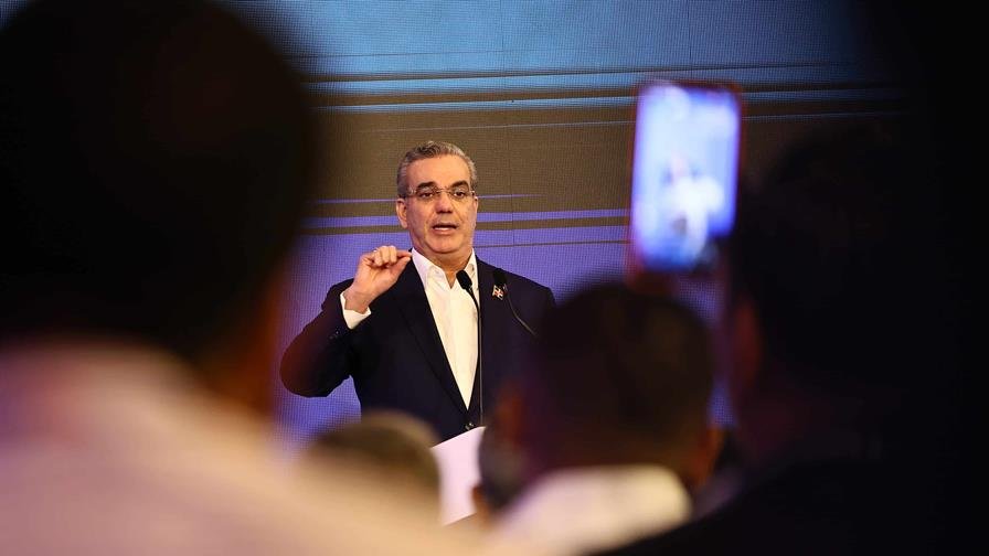 Abinader asegura que RD nunca reconoció a Nicolás Maduro como presidente de Venezuela