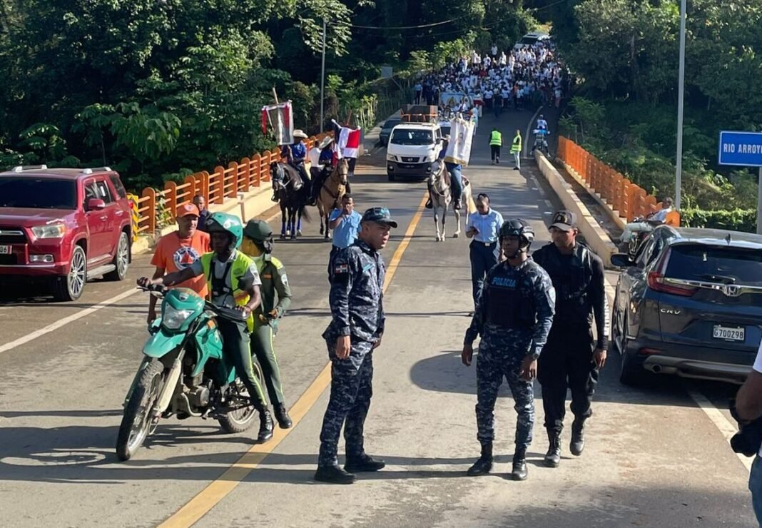 Amplio dispositivo policial garantiza seguridad durante festividades de la Altagracia