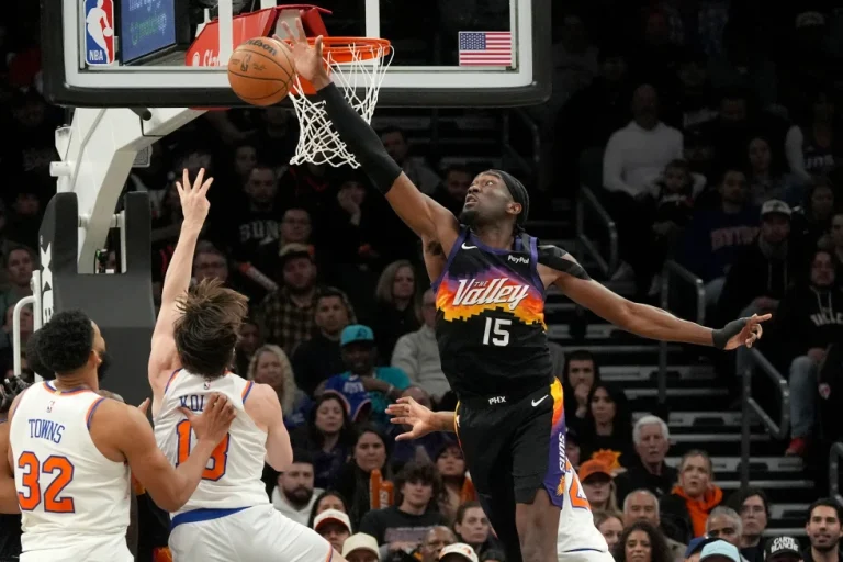 Booker anota 31, Brooks aporta 27. Suns vencer a los Knicks 112-107- Otros resultados de la NBA