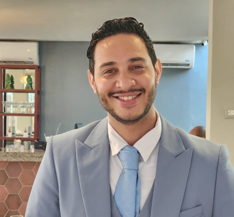 Cirujano resalta el valor médico de la aprobación de la mamoplastia de reducción en el SFS