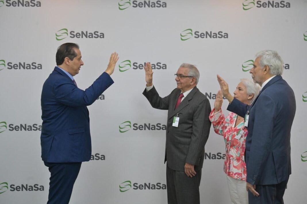 CoSenasa juramenta Comisión Técnica designada por Abinader