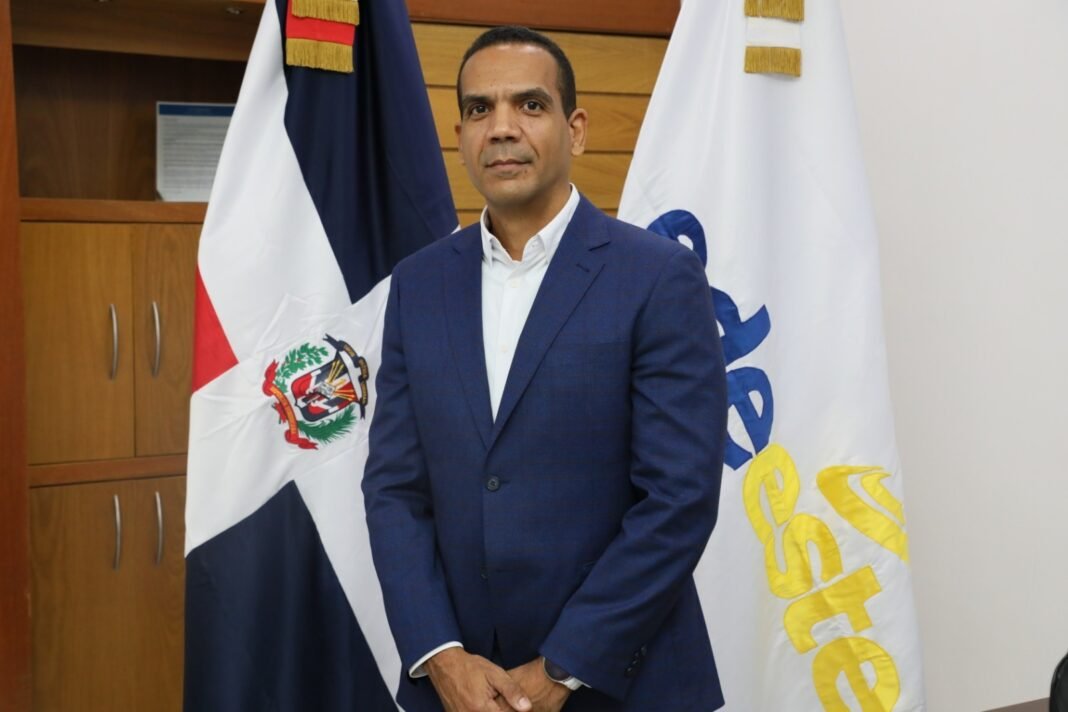 Designan a Emilio Contreras como nuevo gerente de Edeeste