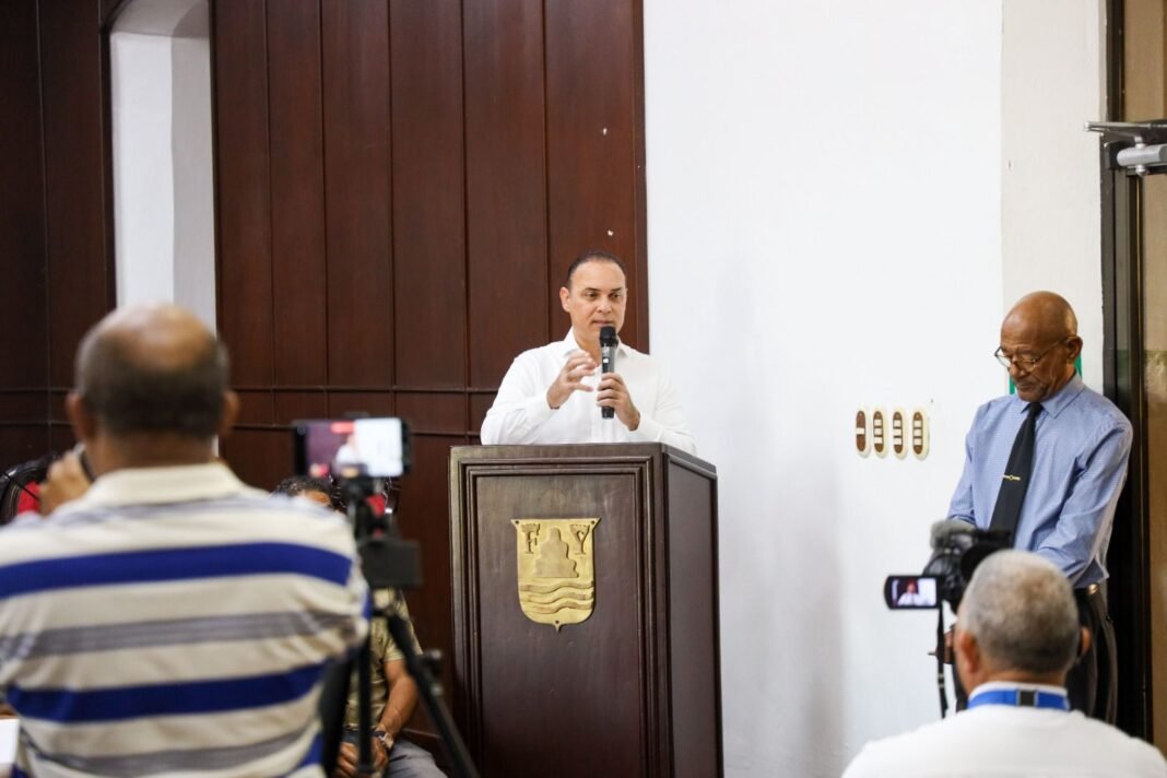 Diputado Emil Durán es elegido como presidente del Comité Organizador del Torneo Superior de Baloncesto 2026