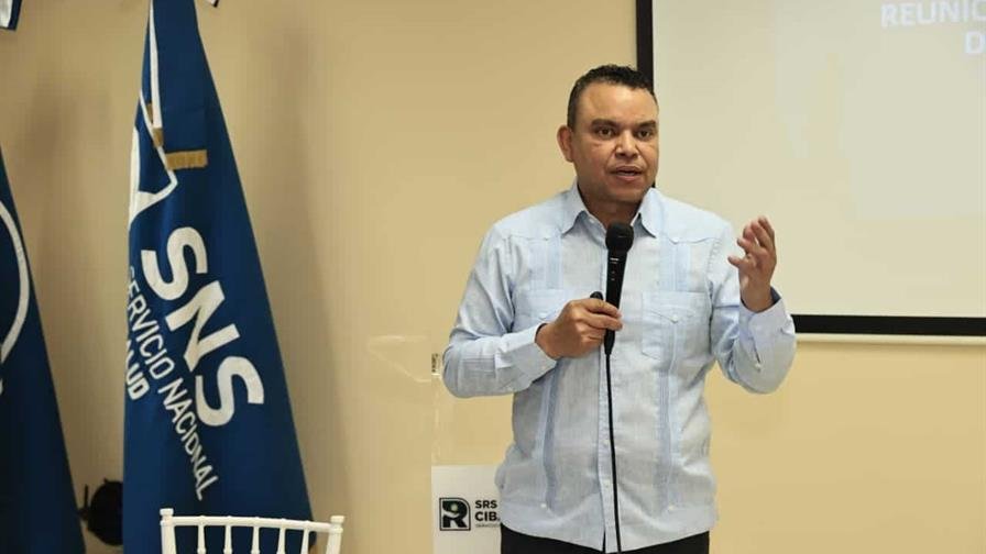 Director del SNS busca diálogo con los gremios de enfermería ante llamado a protesta