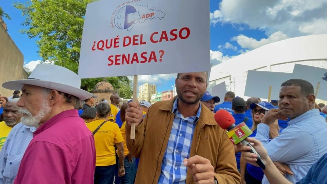 Docentes rechazan fusión Minerd-Mescyt con parada cívica en el Parque Independencia
