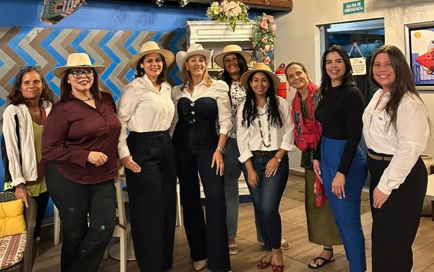 Escritora Cheryl Victoria lanza en SD el ¨Club de las finqueras¨