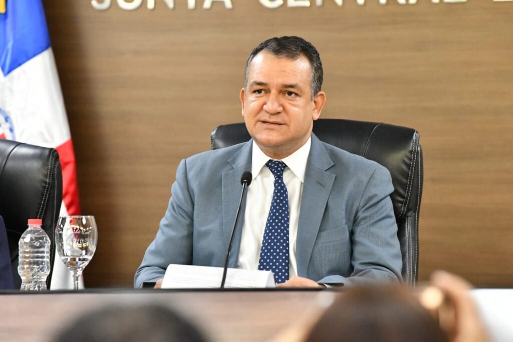 JCE: renovar la cédula será por mes de cumpleaños a partir de abril JCE: renovar la cédula será por mes de cumpleaños a partir de abril
