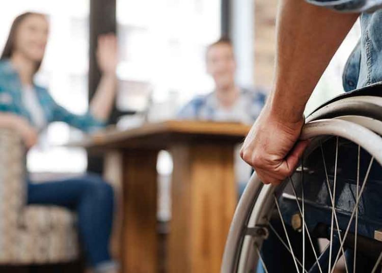 Las EIF avanzan en la inclusión de personas con discapacidad, pero persisten retos