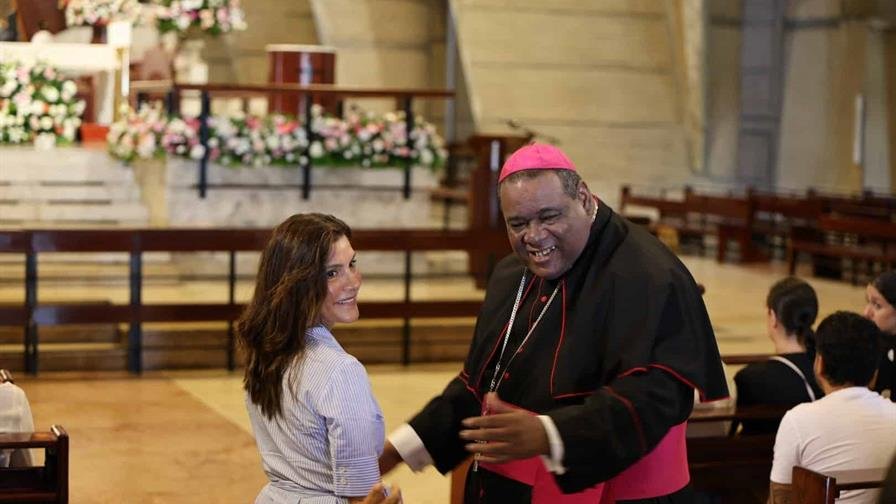 Leah Francis Campos visita la basílica de Higüey en Día de Reyes