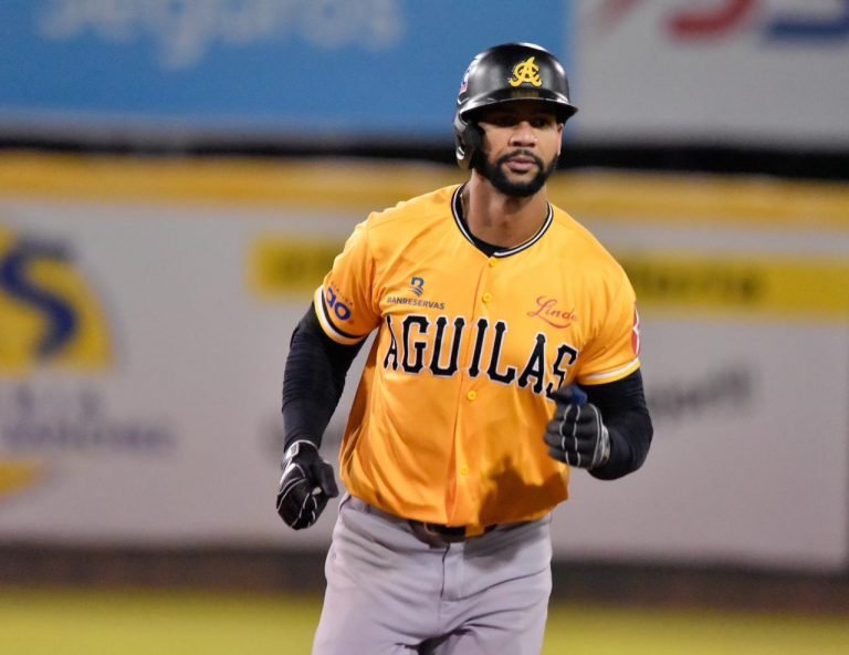 Leody Taveras impone marca de bases por bolas con 20