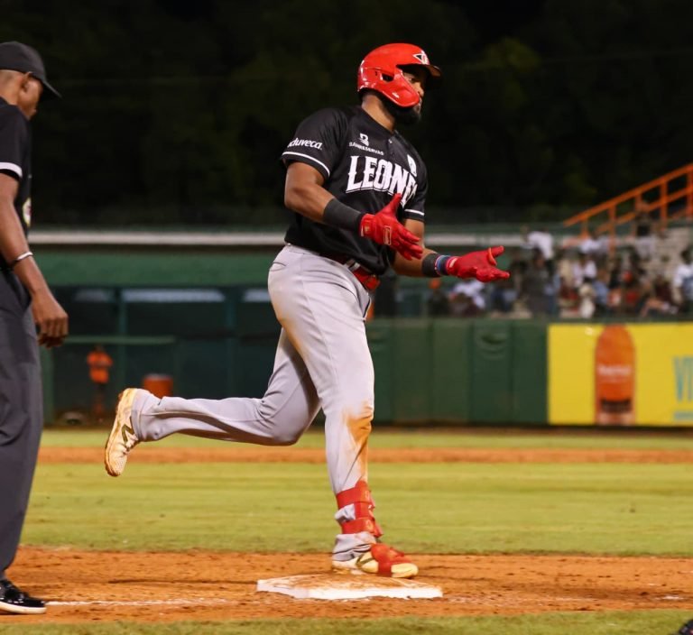 Leones llegan a 5-0 con triunfo sobre Toros en La Romana Leones llegan a 5-0 con triunfo sobre Toros en La Romana