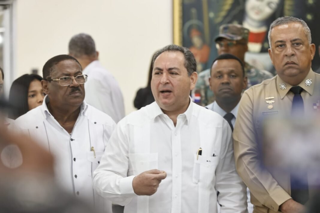 Mario Lama renuncia al Servicio Nacional de Salud