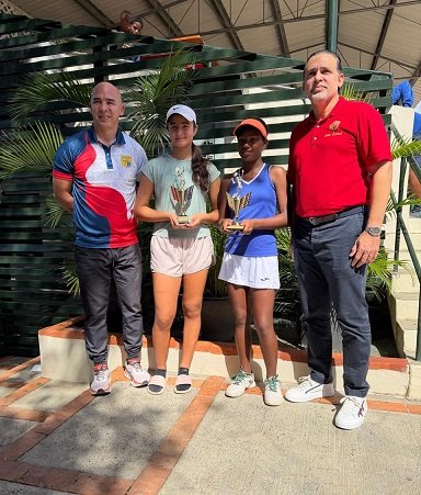 Más de 80 tenistas en el Primer Torneo Nacional Juvenil Grado1, de Fedotenis