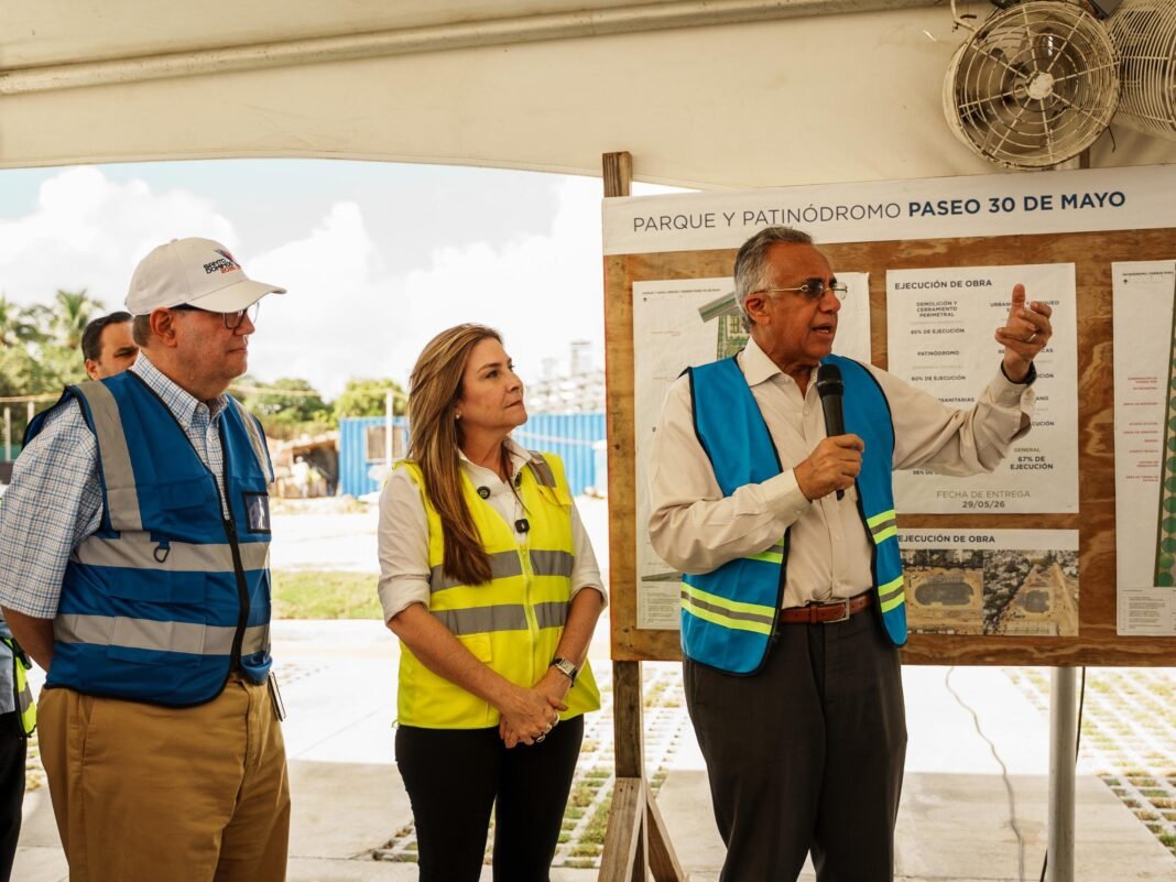 Monegro, Vicini y Luisín felicitan a Carolina por avances en Paseo 30 de Mayo y Malecón Deportivo