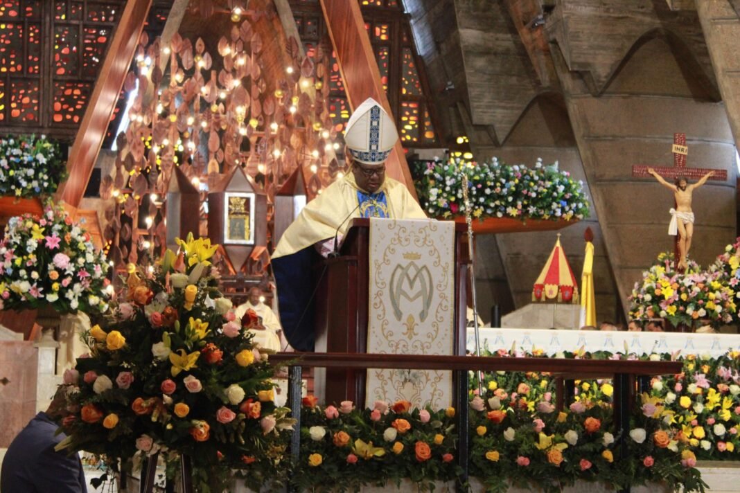 Obispo Castro Marte llama al Estado a actuar con justicia y compromiso social