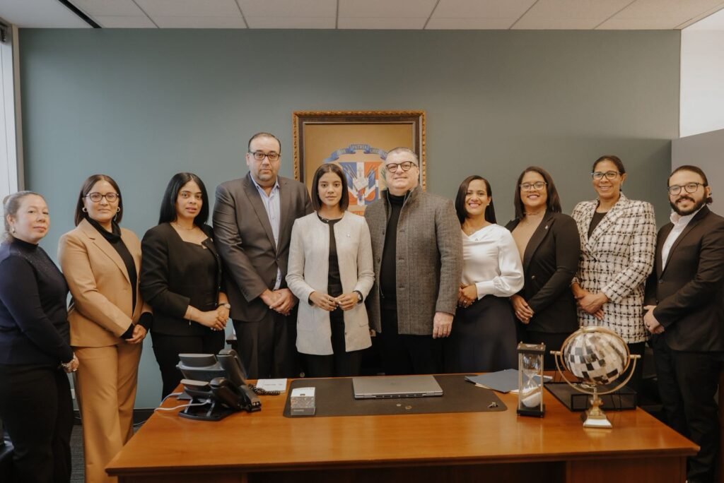 Omara Corporán asume como cónsul general de RD en Chicago