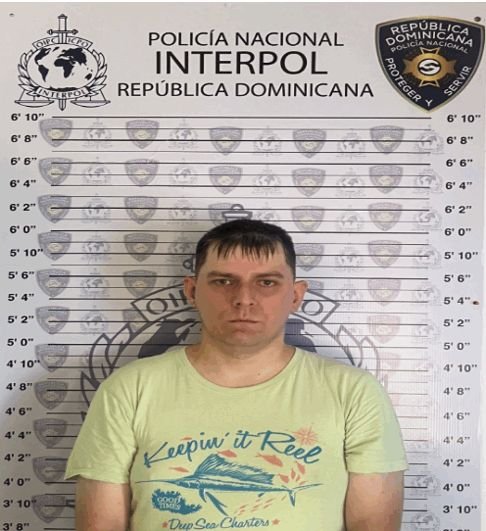 Policía Nacional detiene ciudadano polaco requerido por Interpol por estafa, fraude y lavado de activos