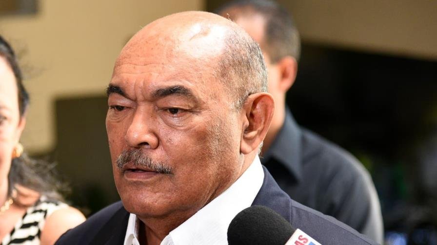 Ramón Alburquerque retorna a República Dominicana tras tratamiento médico en EE. UU.