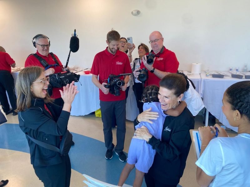 Realizan operativo de colocación de audífonos en el Cecanot