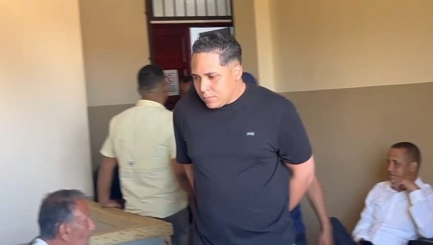 Se entrega sospechoso de participar en homicidio de haitiano en Loma de Cabrera