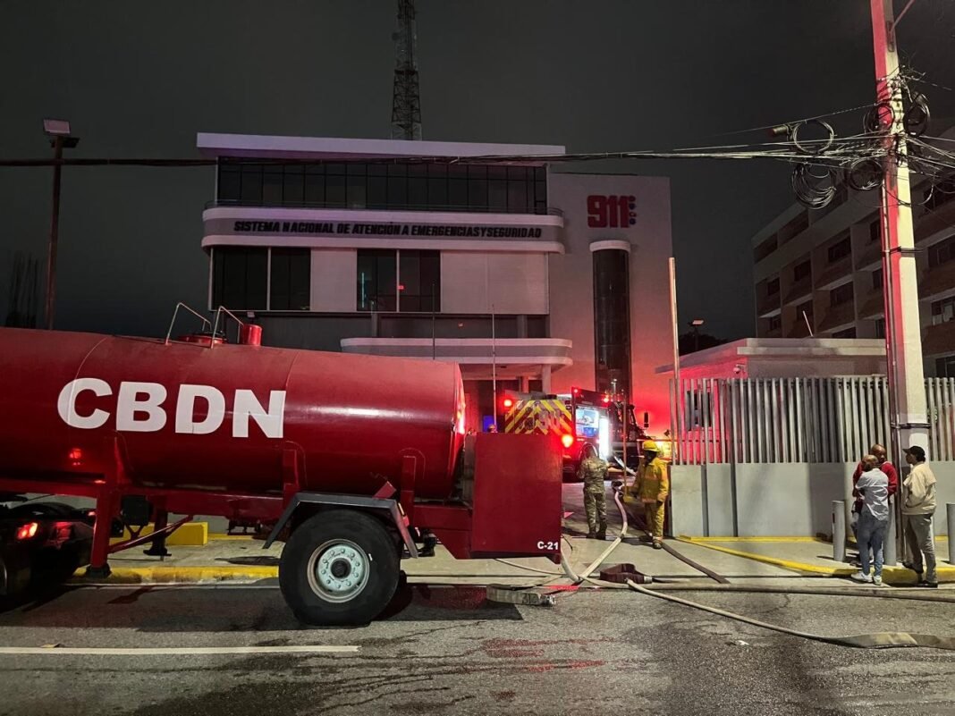 ¡Qué Vaina! Conato de Incendio Sacude Sede del 9-1-1 en la Zona Metropolitana
