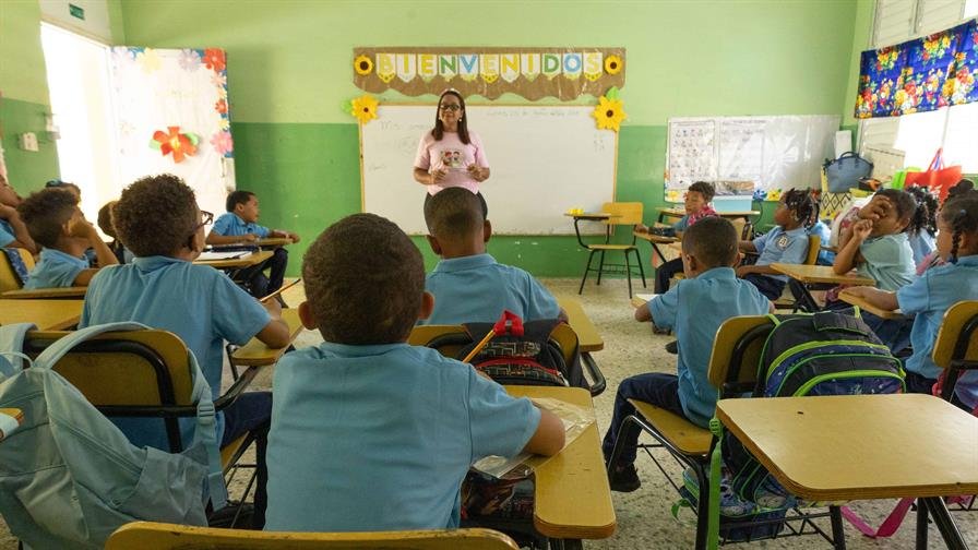 Dolor, estrés y pensión: el costo en salud de la docencia