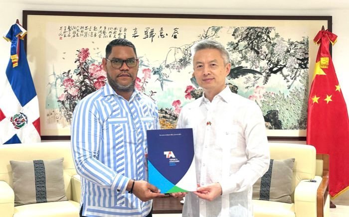 Feria Samaná 2026: ¡La Vaina con los Chinos que Mueve el Turismo!