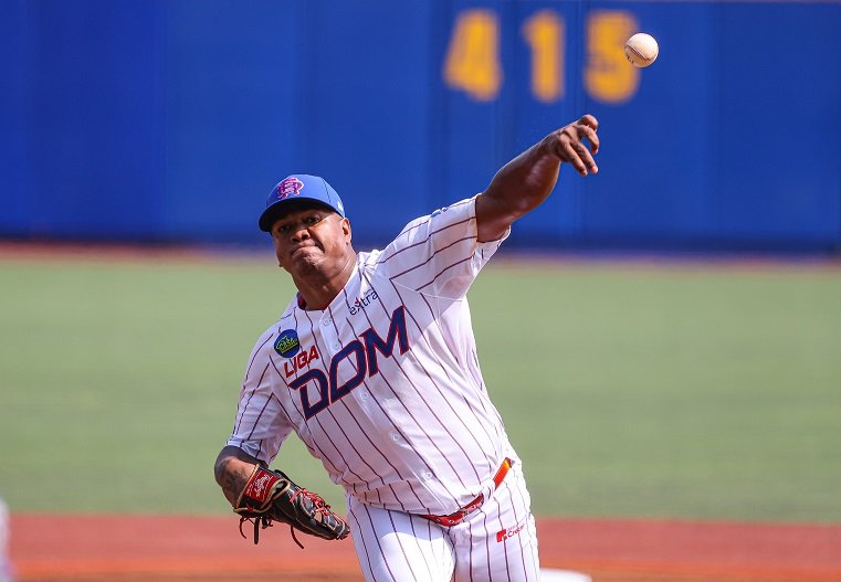 Enny Romero y Cristhian Adames guian triunfo de Dominicana sobre Puerto Rico