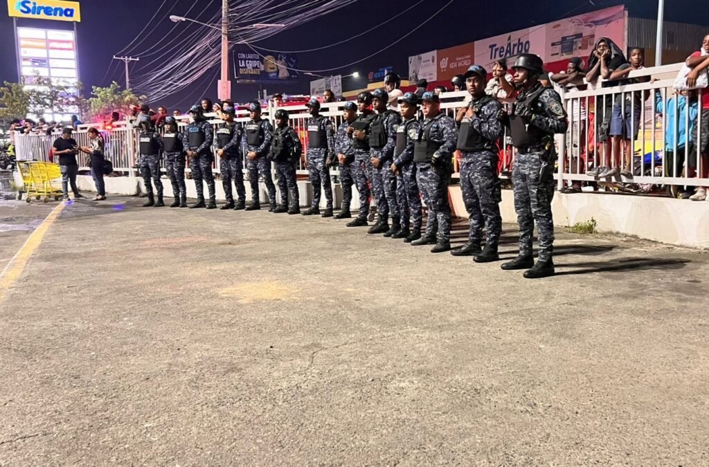 La Policía Le Pone el Ojo a los Rumores de Saqueos en Villa Mella: ¡Pura Chercha!