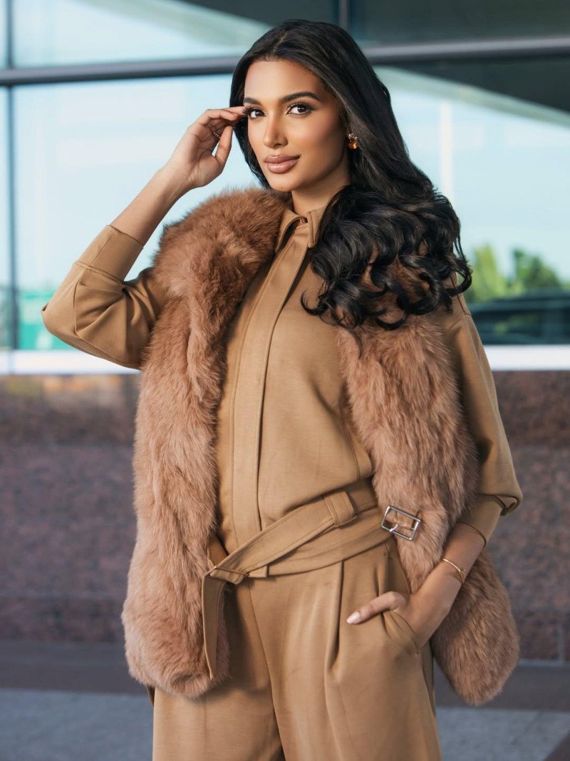 Celinee Santos: La Vaina de las Críticas y su Brillo en el Miss Universo