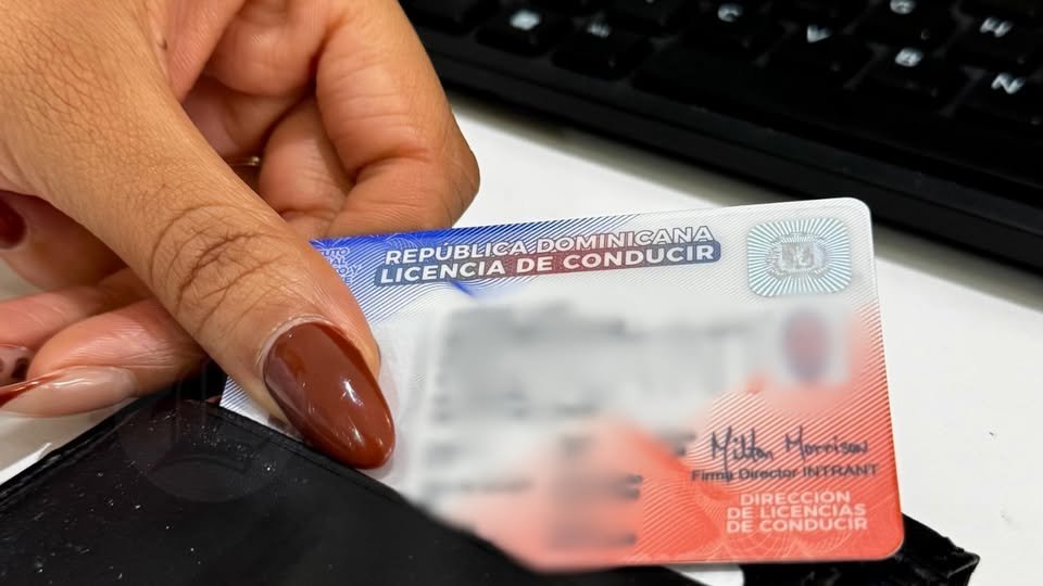 ¡Atención, Gente! La Nueva Licencia de Conducir: ¡Una Vaina de Seguridad que Viene Durísimo!