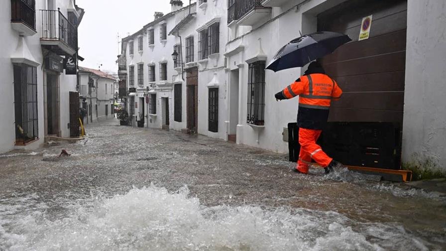 Inundaciones y evacuaciones en España y Portugal por la borrasca Leonardo