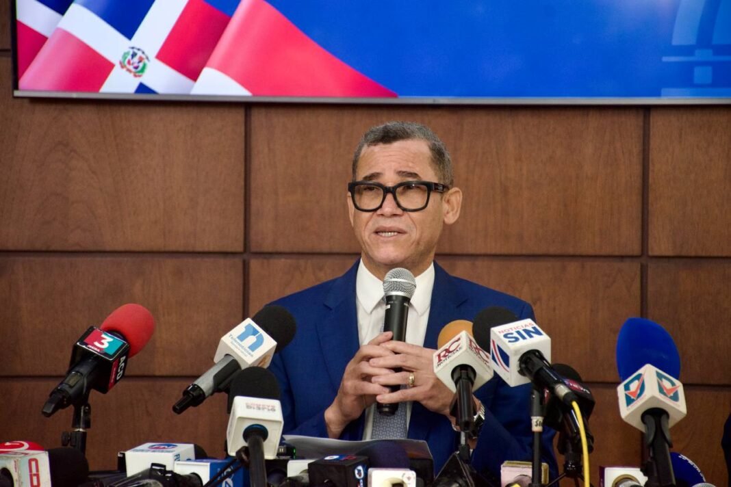 Ministerio de Trabajo recuerda a empresarios que hoy entra en vigencia aumento del 8% al salario mínimo