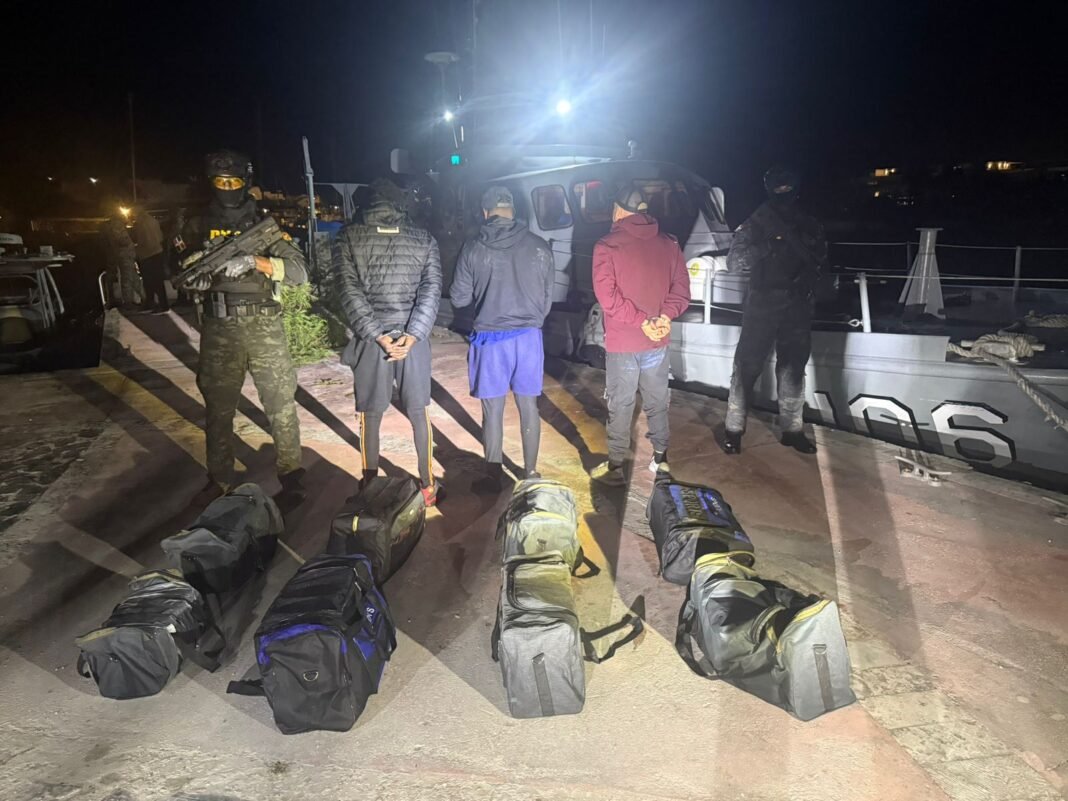 OCUPAN 136 PAQUETES PRESUMIBLEMENTE COCAÍNA Y DESARTICULAN RED NARCOTRÁFICO OPERABA EN LA REGIÓN ESTE