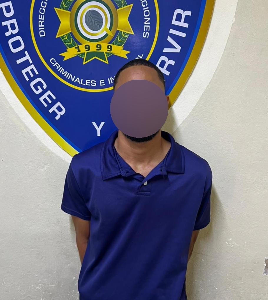 Policía Cibernética detiene a hombre por consumo fraudulento de más de RD$400,000 con tarjeta bancaria
