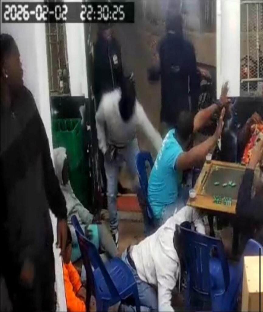 Policía Nacional activa búsqueda de cuatro reconocidos delincuentes tras asalto a personas en cafetería de San Isidro, SDE