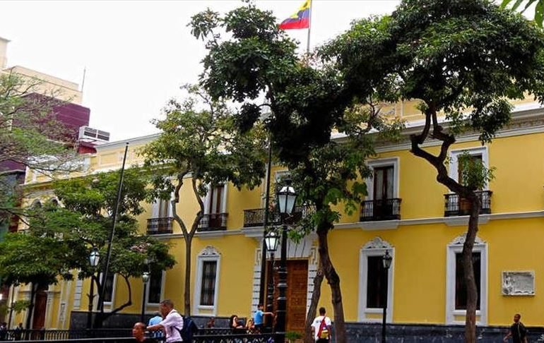 RD y Venezuela reanudan servicios consulares y aéreos