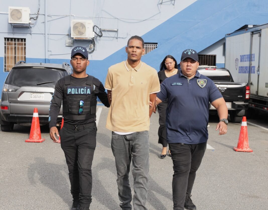 Se entrega 4to implicado en muerte de un hombre en El Almirante