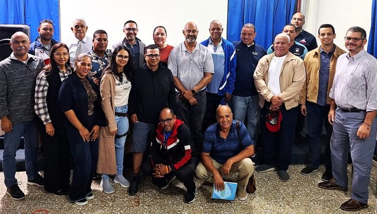 UDESA presentó a sus asociados conferencia “Importancia de las redes sociales en el deporte”