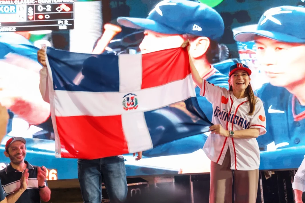 ¡Se Armó un Coro Bacano! RD vs. EEUU en la Plaza Santo Domingo, una vaina jevi