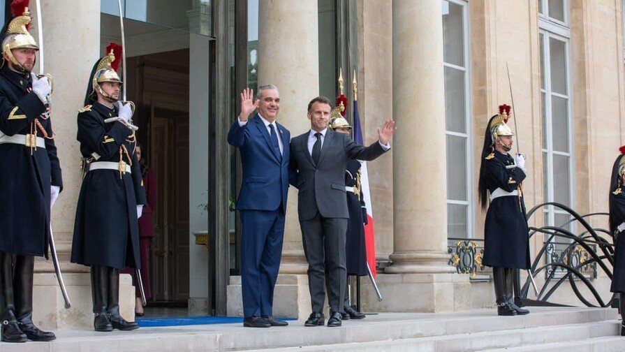 La ‘Gira Bacana’ de Abinader: Más Seguridad y Negocios para el Patio La Gira de Abinader: Más Seguridad y Negocios para el País