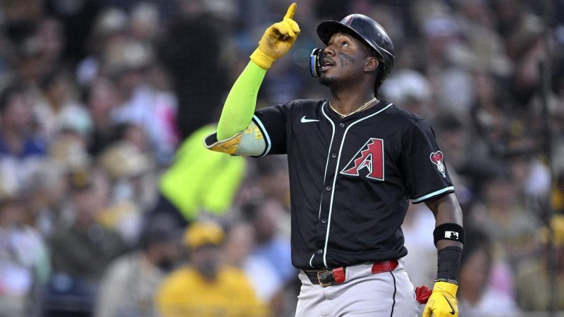 ¡Qué ‘clase’ de arranque! Los nuestros en la MLB Estrellas dominicanas en la MLB: Un arranque formidable