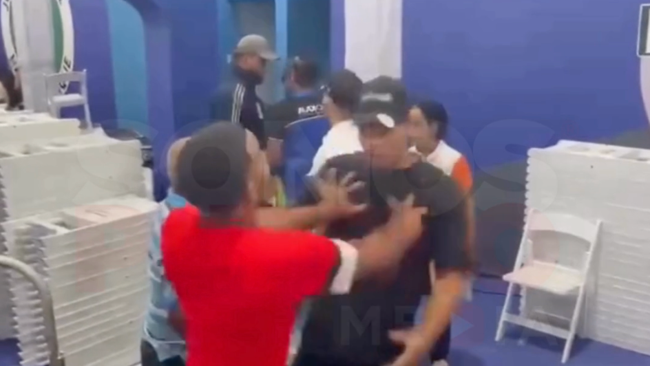 ¡Qué ‘vaina’! Agresión en un acto presidencial de Abinader en Hato del Yaque Agresión en un acto presidencial de Abinader en Hato del Yaque