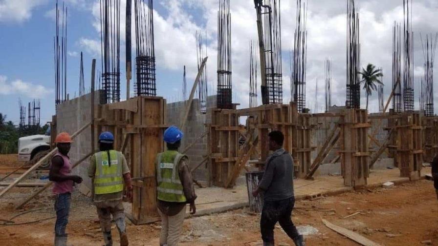 La ‘Vaina’ Migratoria: ¿Un ‘KlK’ para la Economía Dominicana? La Norma Migratoria: ¿Un Desafío para la Economía Dominicana?