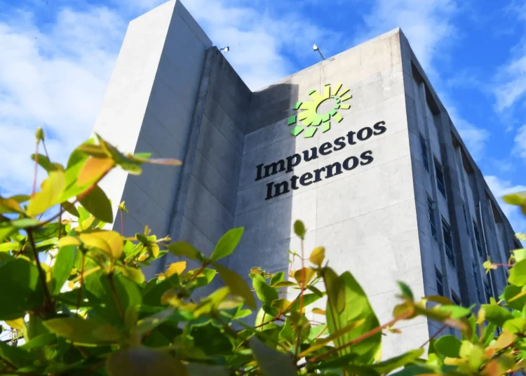 La Recaudación DGII Sube un Viaje: ¡Qué Jevi para el País!