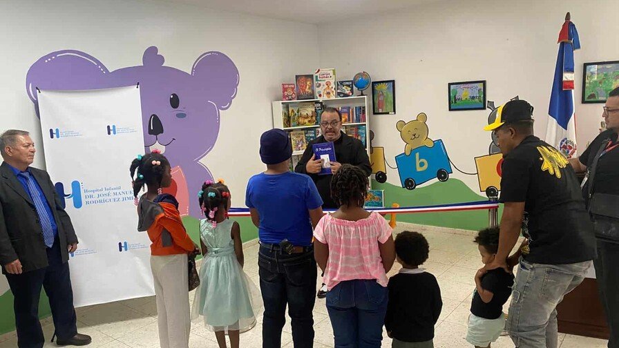 ¡Qué Bacano! Rincón de Lectura Le Da un Giro al Hospital Infantil Rodríguez Jimenes