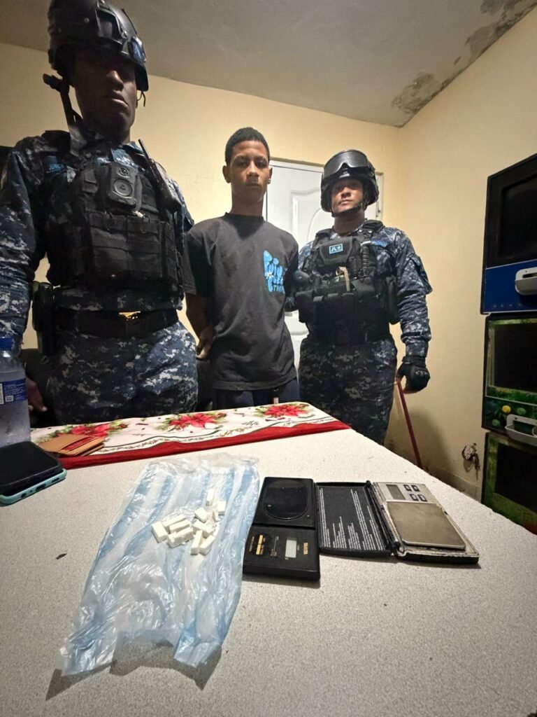 Operativo en Capotillo: ¡Una Vaina Dura contra el Microtráfico!