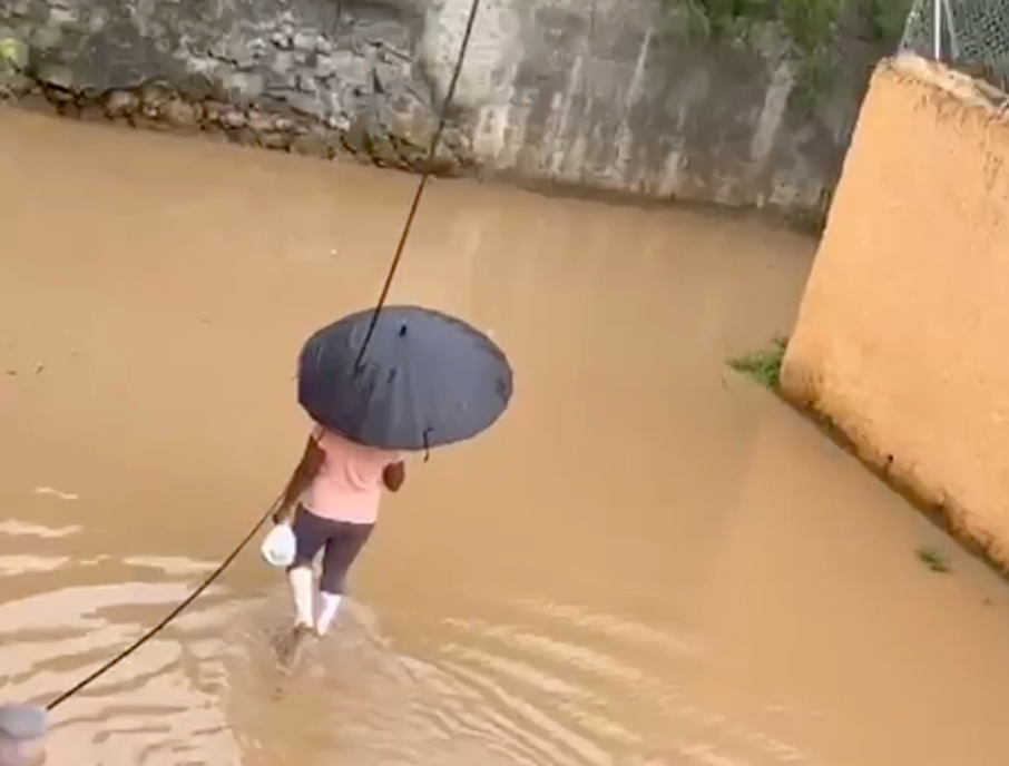 La Laguna en Nancy Nadesha: Olvido del MOPC