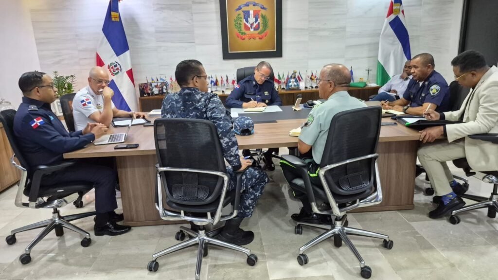 Policía Nacional se prepara para la Semana Santa 2026