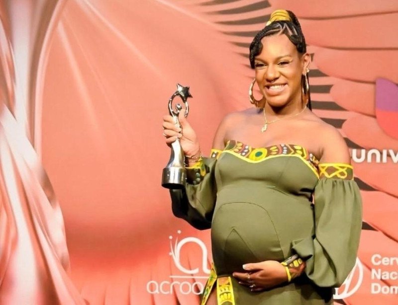 ¡Qué Vaina Bacana! Yelidá Díaz Brilla en los Soberano y Recibe su Mayor ‘Galardón’: Su Bendi Yelidá Díaz Brilla en los Soberano y Recibe su Mayor Galardón: Su Bendición